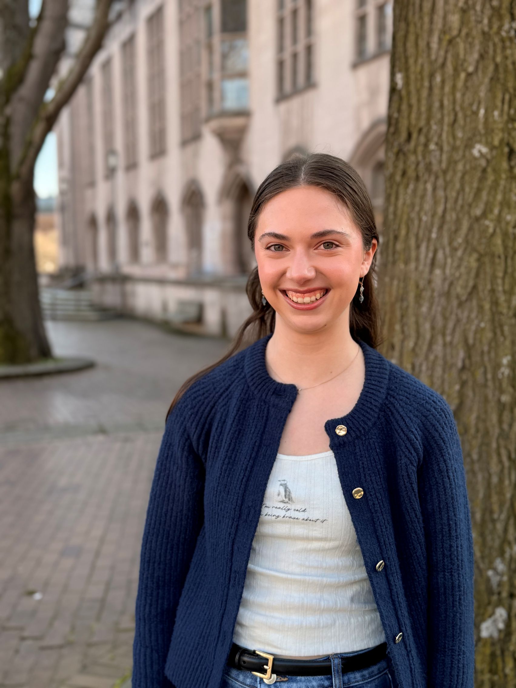 Nadia, Student Assistant